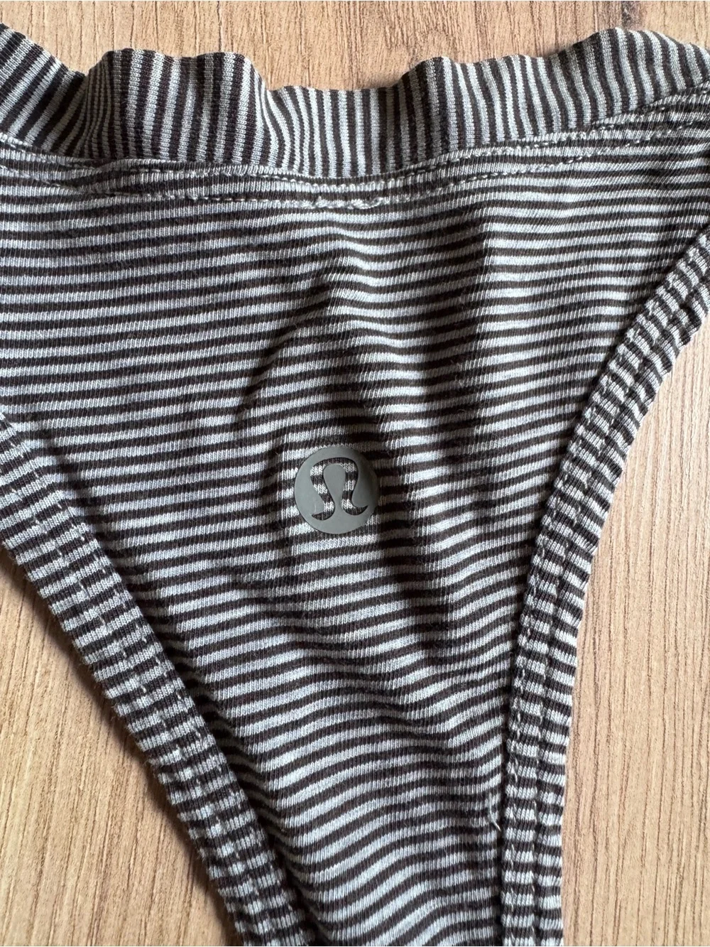 Bundle of 4 Medium Tops